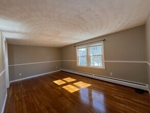 48 Wesleyan St in Shrewsbury, MA - Building Photo - Building Photo