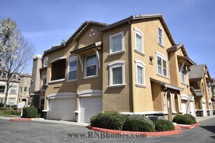 1211 Vessona Cir in Folsom, CA - Building Photo