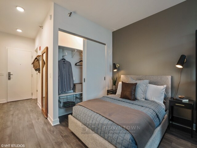 355 W Hubbard St in Chicago, IL - Building Photo - Building Photo