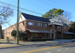 Auburn Hall Apartments