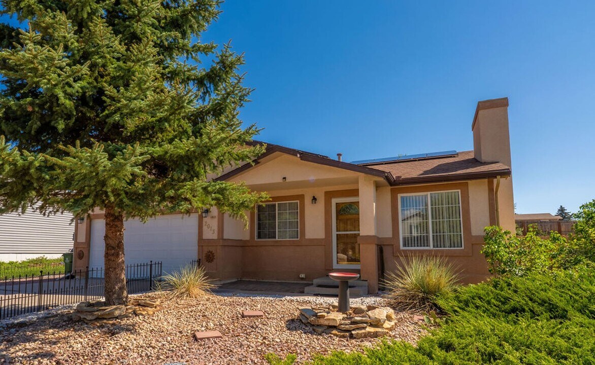2013 Ambleside Dr in Colorado Springs, CO - Building Photo
