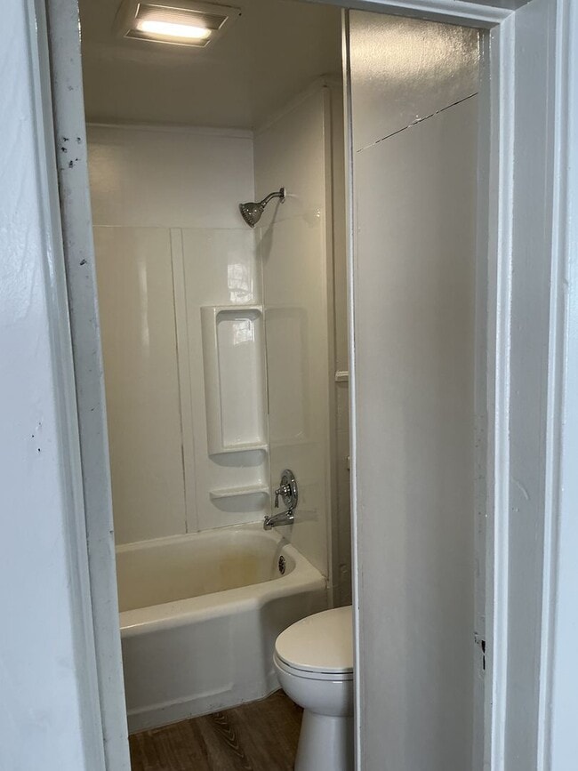 2010 Cherry St in Baker City, OR - Building Photo - Building Photo