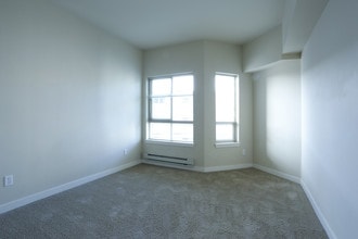Avion Apartments in Seatac, WA - Building Photo - Interior Photo