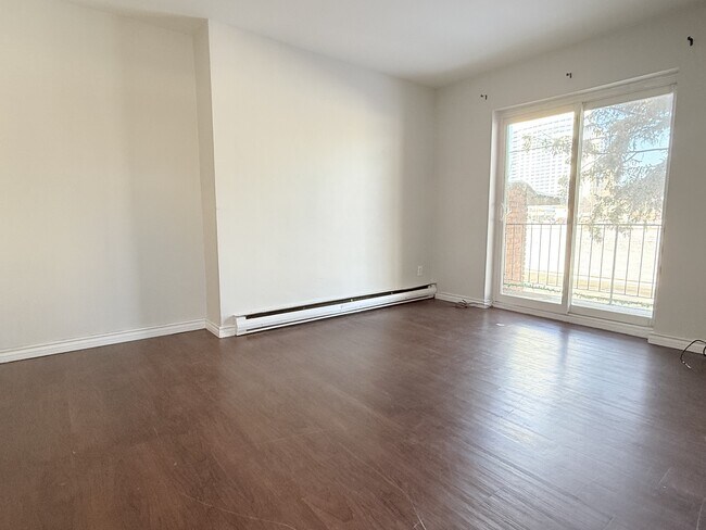 575 Assumption St in Windsor, ON - Building Photo - Building Photo