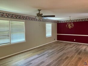 1442 Maplewood Dr in Macon, GA - Building Photo - Building Photo