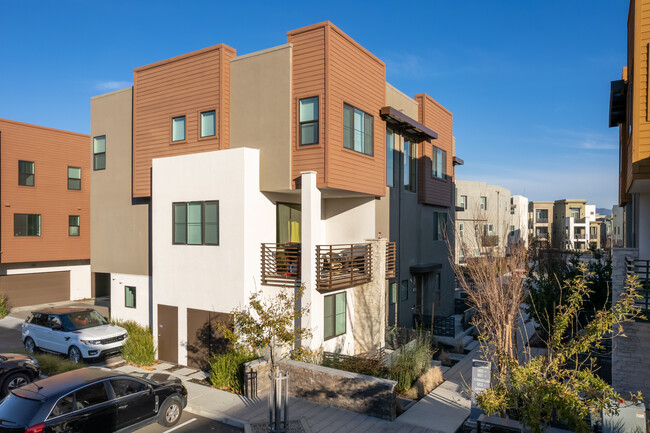 Wilshire at Boulevard in Dublin, CA - Foto de edificio - Building Photo