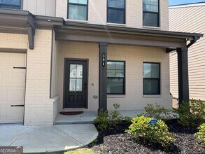 304 Sterling Creek Wy in Loganville, GA - Building Photo - Building Photo