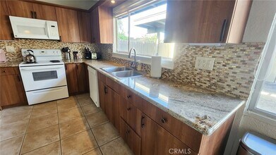 71739 Tunis Rd in Rancho Mirage, CA - Building Photo - Building Photo