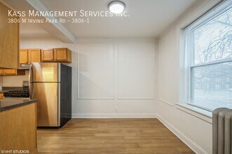 3806 W Irving Park Rd in Chicago, IL - Building Photo - Building Photo