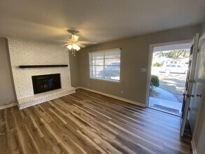 23 Port Royal Dr in Savannah, GA - Building Photo - Building Photo