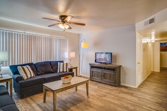 Eclipse Apartments in Phoenix, AZ - Foto de edificio - Interior Photo