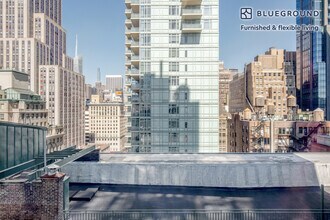 309 5th Ave in New York, NY - Building Photo - Building Photo