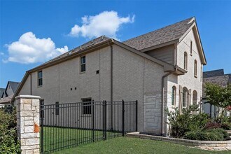 4407 Cinnamon Stone Dr in Arlington, TX - Building Photo - Building Photo