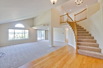 43558 Southerland Way in Fremont, CA - Building Photo - Building Photo