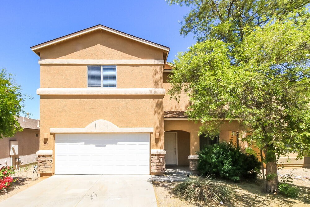 1830 E Omega Dr in San Tan Valley, AZ - Building Photo