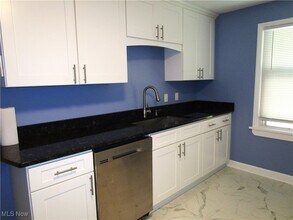14535 Cedar Rd in Beachwood, OH - Building Photo - Building Photo