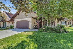 77 W Village Ct in Midway, UT - Building Photo