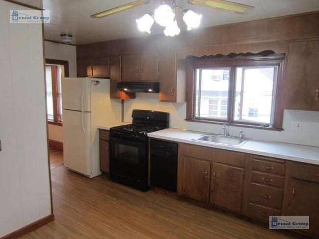 12 Irvington Rd, Unit 2