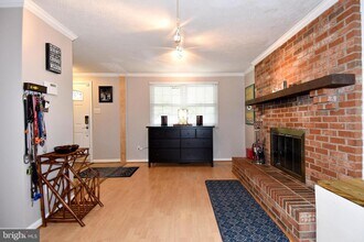 8470 Misty Blue Ct in Springfield, VA - Building Photo - Building Photo