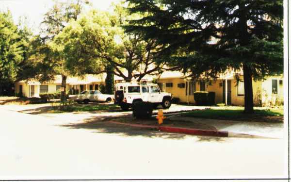 15236-15248 Clark St in Van Nuys, CA - Building Photo