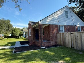 8 Nicholson St in Charleston, SC - Building Photo - Building Photo