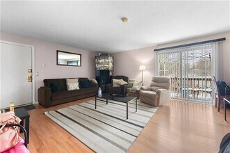 1560 Douglas Ave, Unit A14 in North Providence, RI - Building Photo - Building Photo
