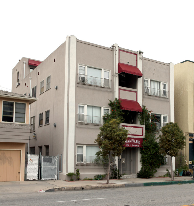 959 E Broadway in Long Beach, CA - Building Photo