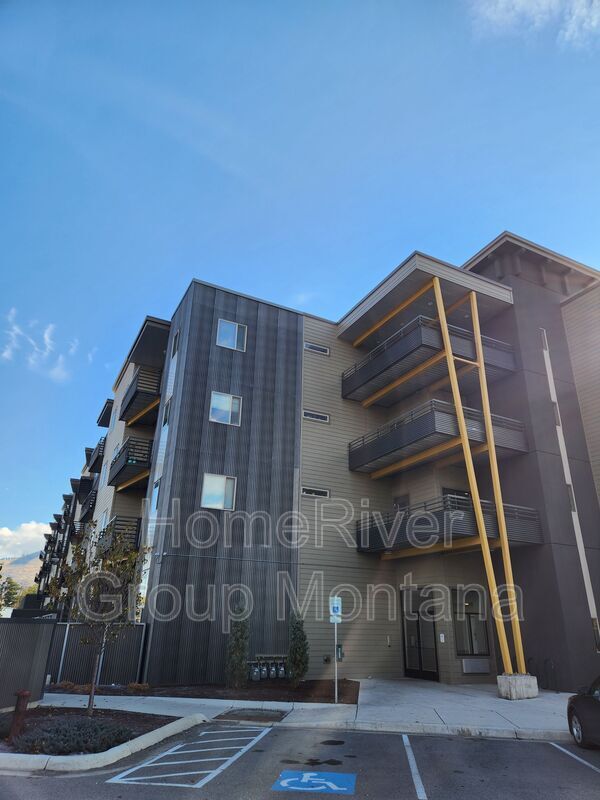 property at 1500 S 14th St W