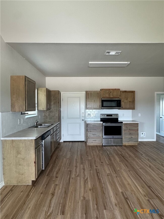 1180 FM 2623 in Seguin, TX - Building Photo - Building Photo