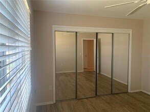 2310 Canalbluff Pl in Sarasota, FL - Building Photo - Building Photo
