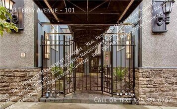 403 Terry Ave in Seattle, WA - Building Photo - Building Photo