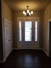 8305 Annalisa Ln in Yakima, WA - Foto de edificio - Building Photo