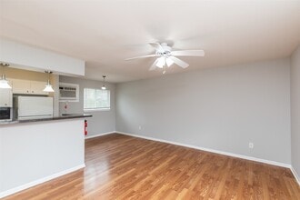 425 Emerson St in Houston, TX - Building Photo - Building Photo