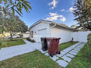 2839 Sunbranch Dr in Orlando, FL - Building Photo - Building Photo