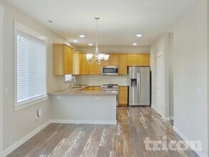 2525 W 10th St in Washougal, WA - Building Photo - Building Photo