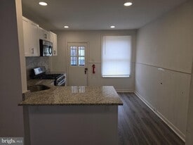 158 Rosemar St in Philadelphia, PA - Building Photo