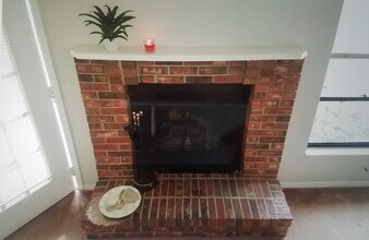 408 N St Clair Abrams Ave, Unit 408 in Tavares, FL - Building Photo - Building Photo