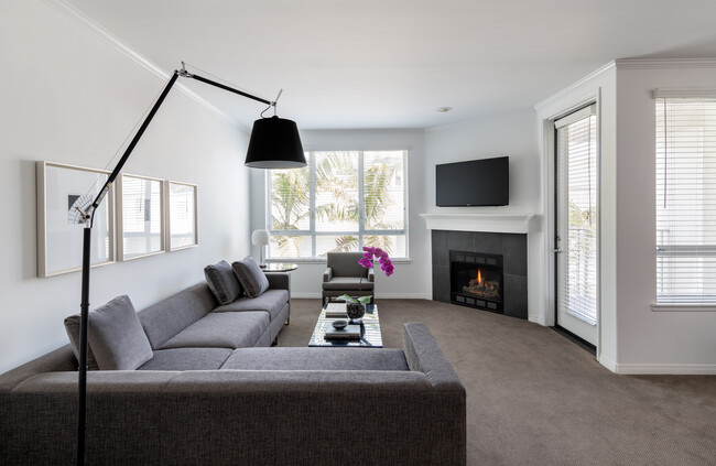 AKA Beverly Hills Furnished Residences in Beverly Hills, CA - Building Photo - Building Photo