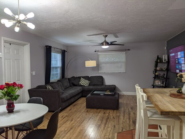 1905 Weeks Ave in Orlando, FL - Building Photo - Building Photo