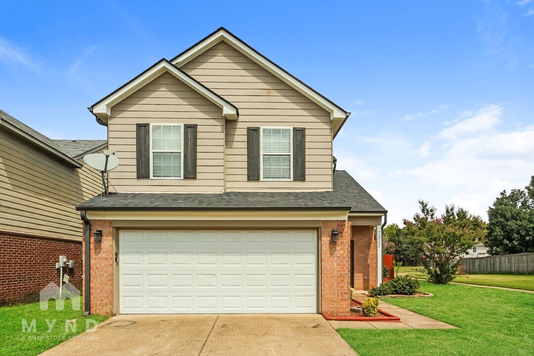7322 Green Ash Dr in Olive Branch, MS - Building Photo