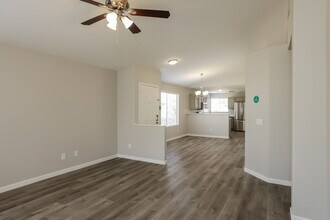 15850 N 32nd Way, Unit 1154_1557 in Phoenix, AZ - Building Photo - Building Photo