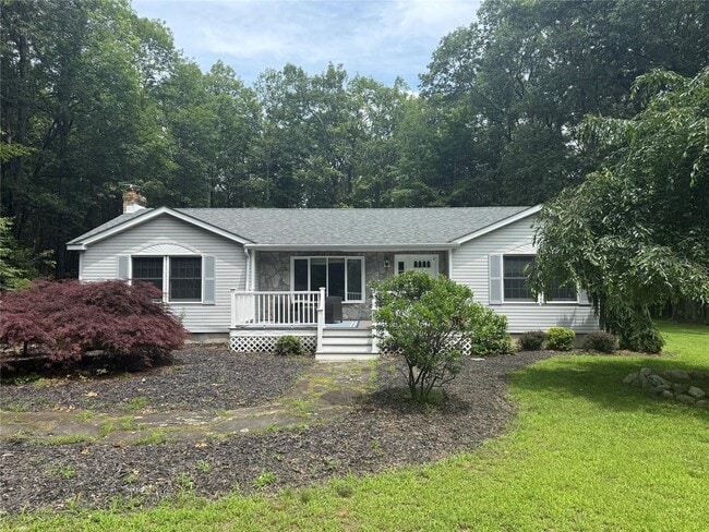 property at 44 Pantelope Rd