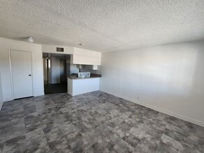 3601 Thomas Ave in North Las Vegas, NV - Building Photo - Building Photo