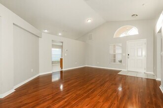 905 15th St NE in Ruskin, FL - Building Photo - Building Photo