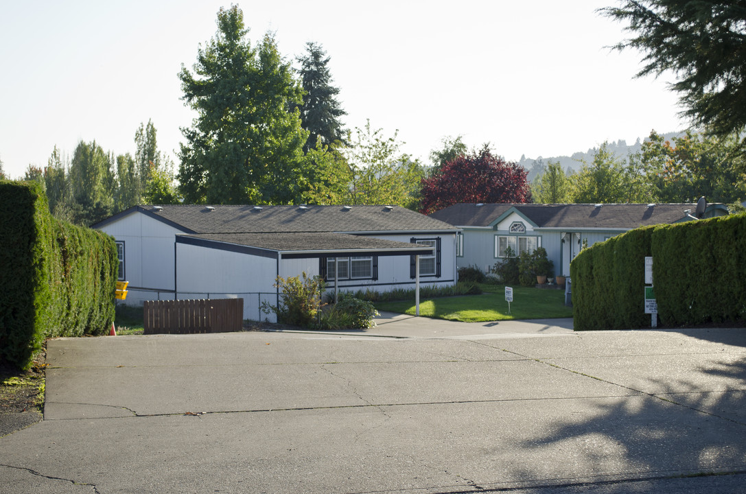 Dundee Hills Estates in Dundee, OR - Building Photo