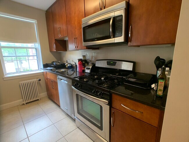 8 Kilsyth Ter, Unit 34 in Boston, MA - Building Photo - Building Photo