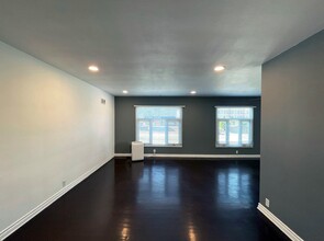 402 S Robertson Blvd, Unit 3 in Los Angeles, CA - Building Photo - Building Photo