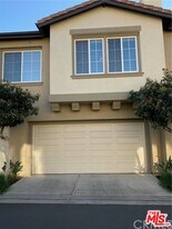 915 Somerville in Irvine, CA - Building Photo