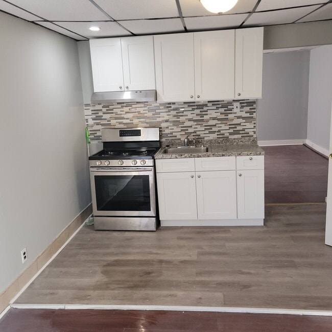 5724 Malvern Ave, Unit Basement