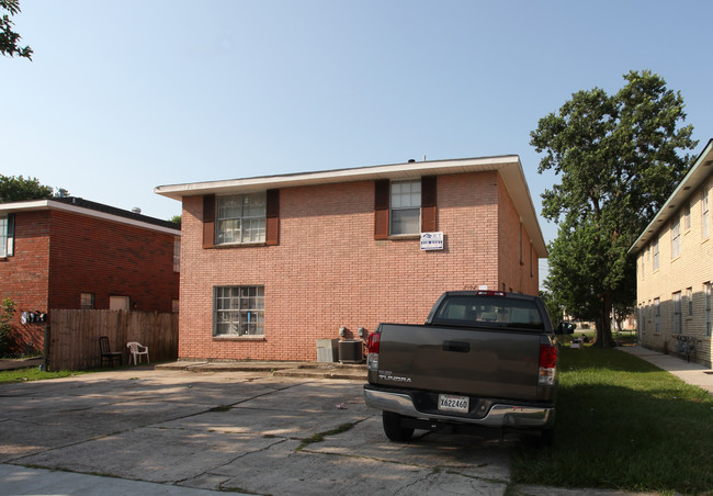 2100-2102 Euclid St in Gretna, LA - Building Photo - Building Photo